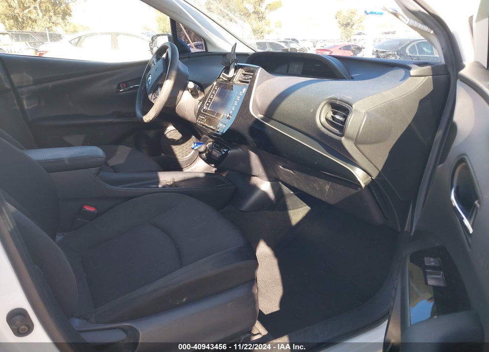 2020 TOYOTA PRIUS L ECO VIN: JTDKARFU9L3107362