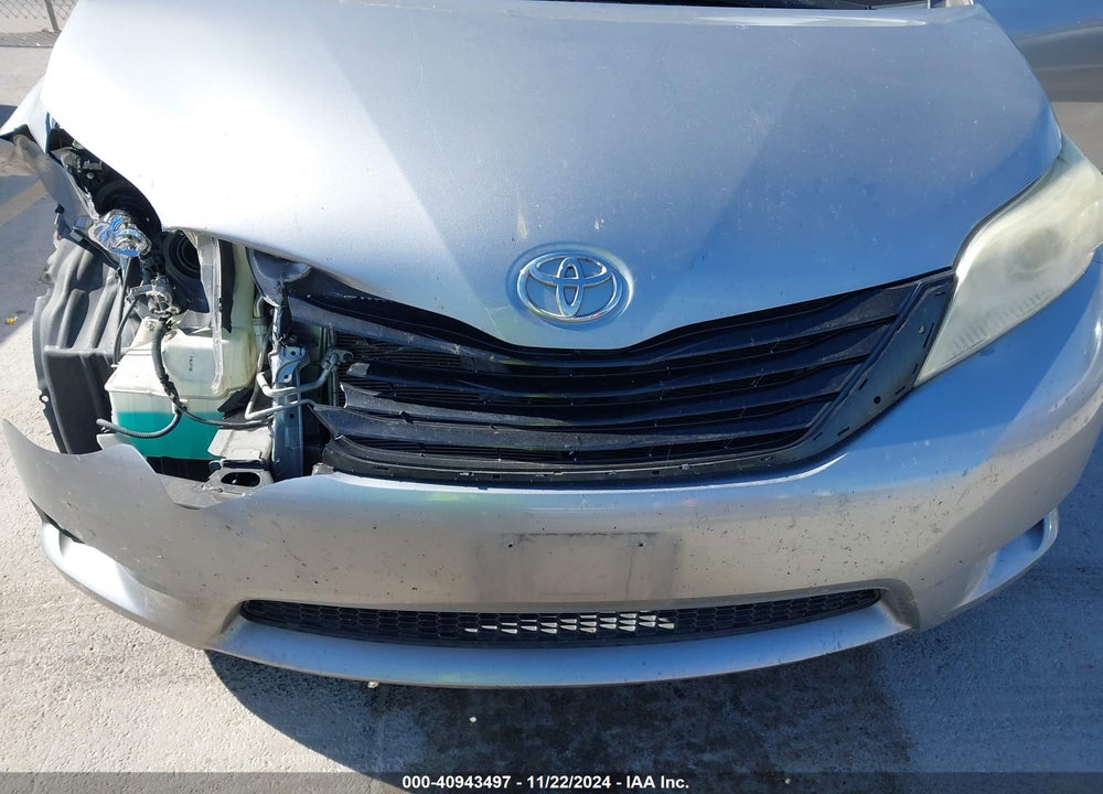 2012 TOYOTA SIENNA LE V6 8 PASSENGER VIN: 5TDKK3DC3CS269992