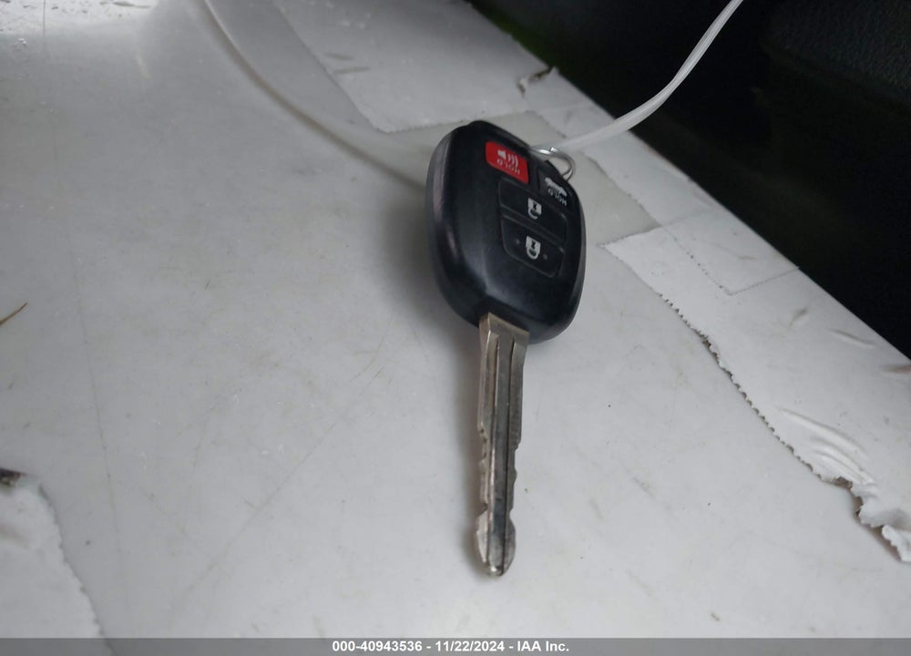 2015 TOYOTA COROLLA S PLUS VIN: 5YFBURHE8FP274983