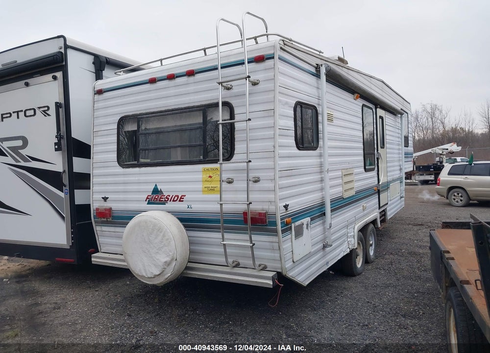 1993 FLEETWOOD OTHER VIN: 4FEF30P23P1000316