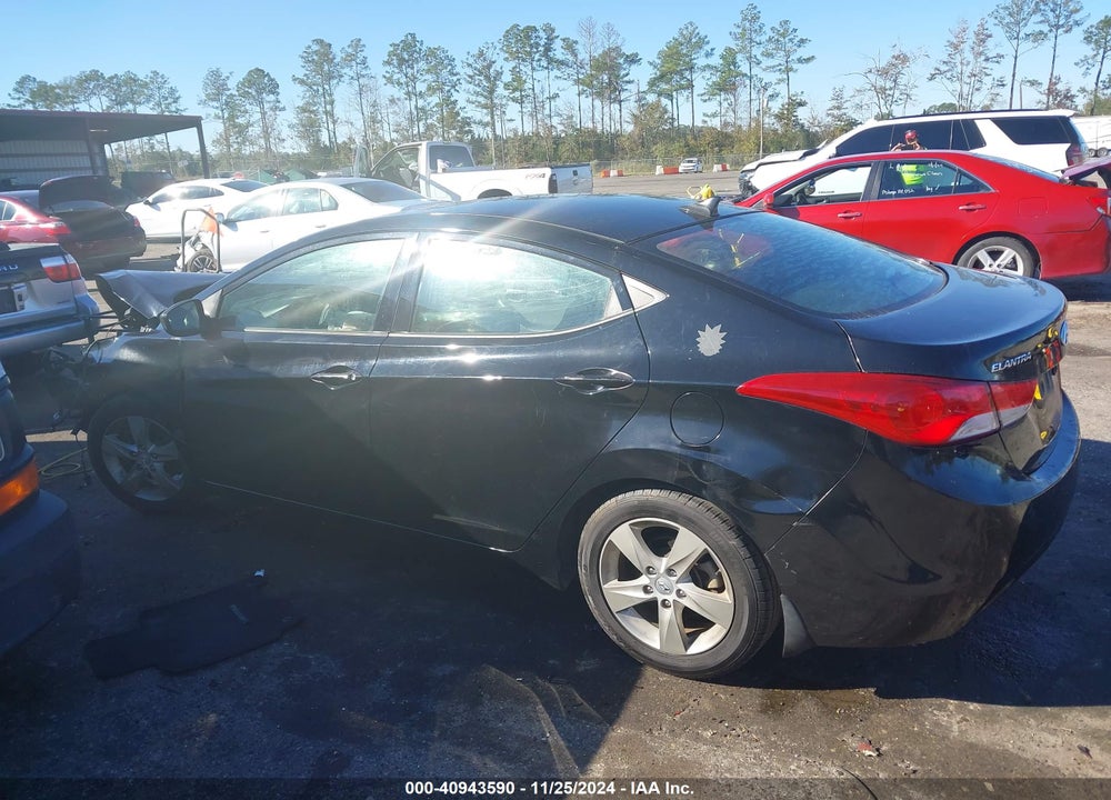 2013 HYUNDAI ELANTRA GLS VIN: KMHDH4AE4DU014036
