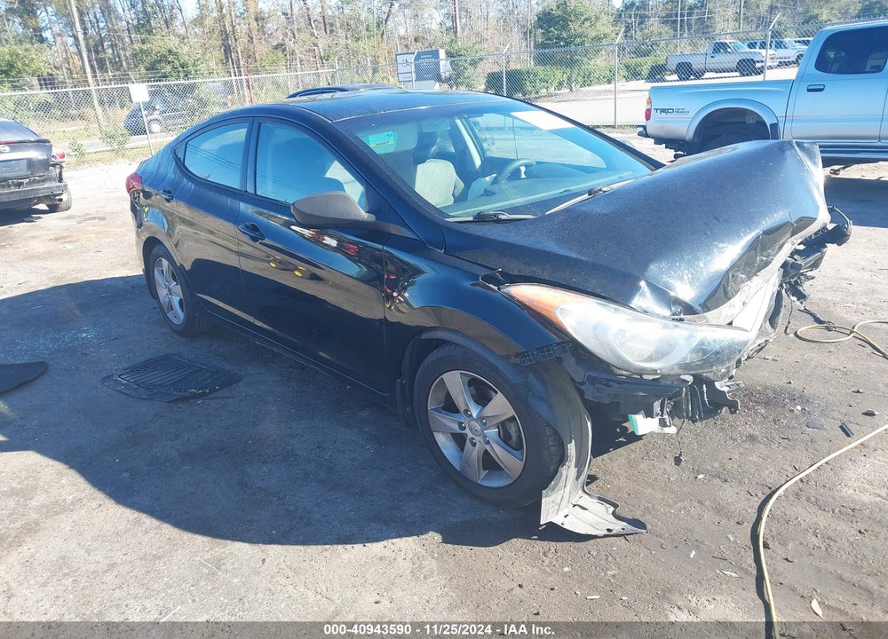 2013 HYUNDAI ELANTRA GLS VIN: KMHDH4AE4DU014036