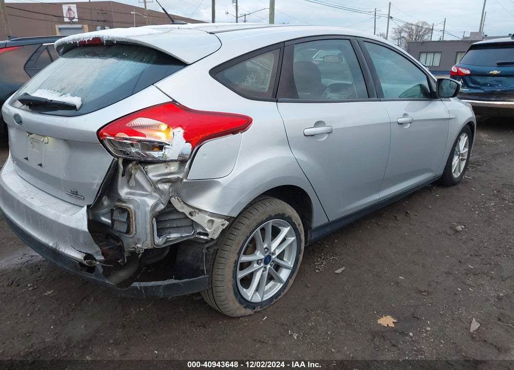 2016 FORD FOCUS SE VIN: 1FADP3K21GL364181