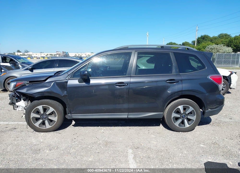 2018 SUBARU FORESTER 2.5I PREMIUM VIN: JF2SJAEC9JH411285