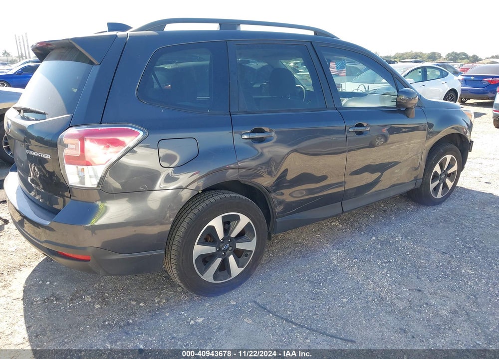2018 SUBARU FORESTER 2.5I PREMIUM VIN: JF2SJAEC9JH411285