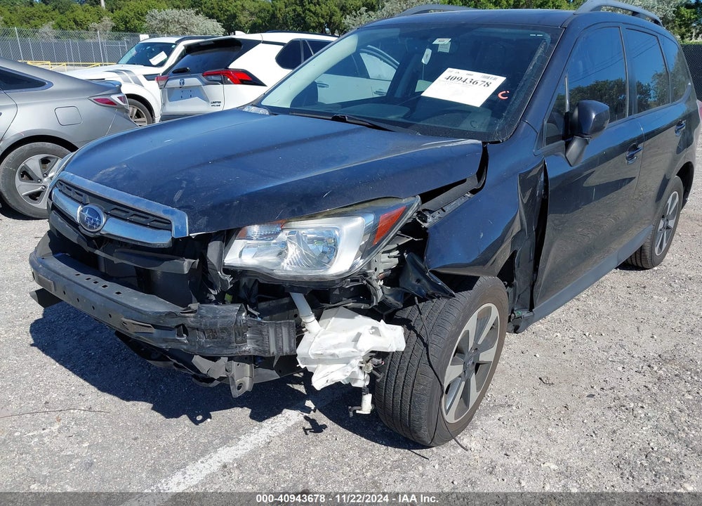 2018 SUBARU FORESTER 2.5I PREMIUM VIN: JF2SJAEC9JH411285