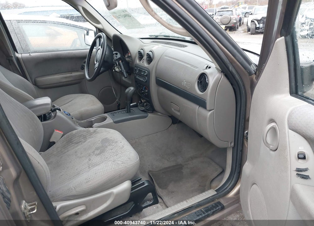 2002 JEEP LIBERTY SPORT VIN: 1J4GL48K52W151722