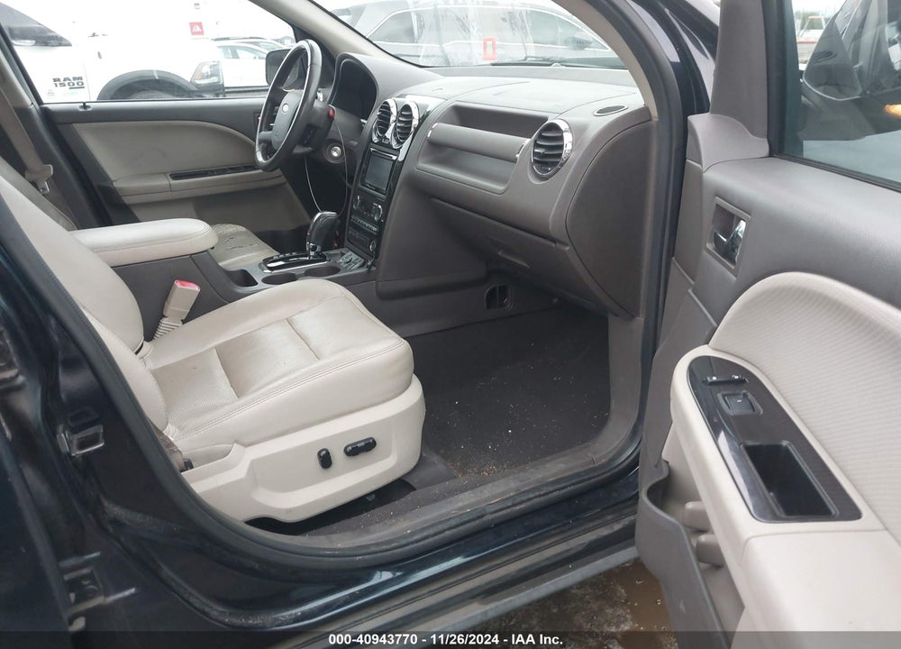 2008 FORD TAURUS X SEL VIN: 1FMDK05W68GA10975