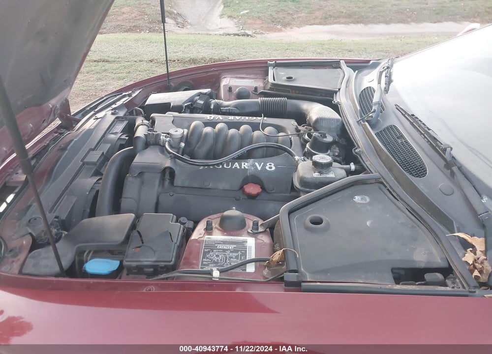 1998 JAGUAR XK8 VIN: SAJGX2243WC025313