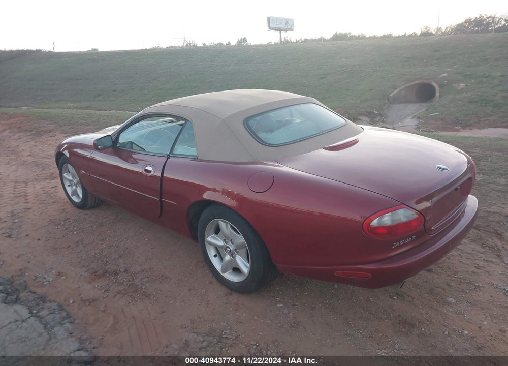 1998 JAGUAR XK8 VIN: SAJGX2243WC025313