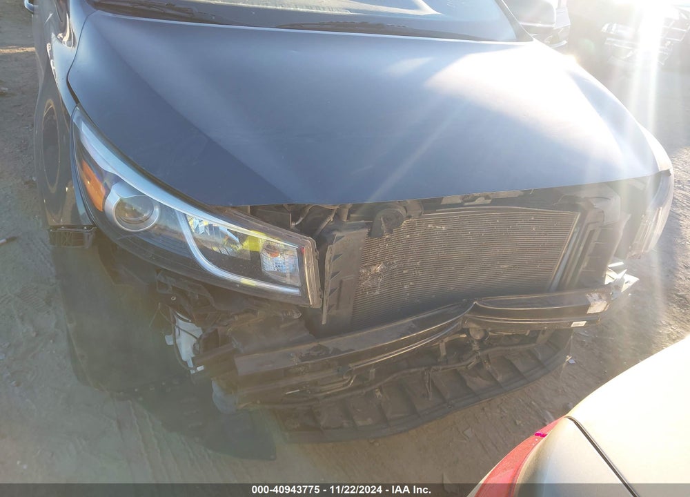2016 KIA SEDONA LX VIN: KNDMB5C15G6191824