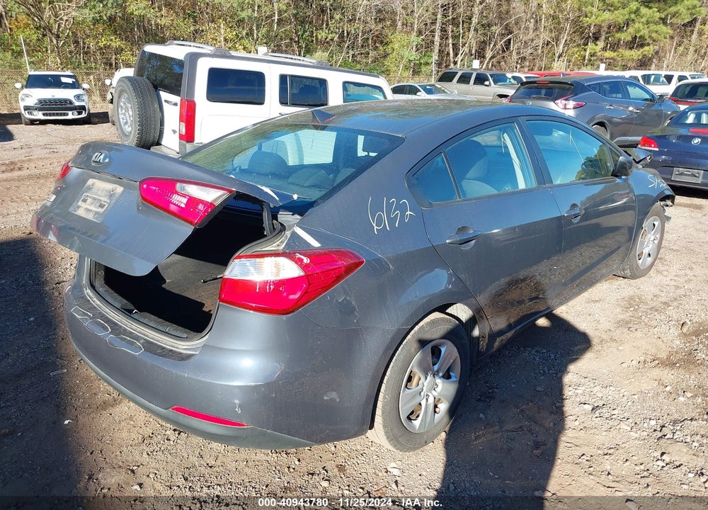 2016 KIA FORTE VIN: KNAFK4A66G5457579