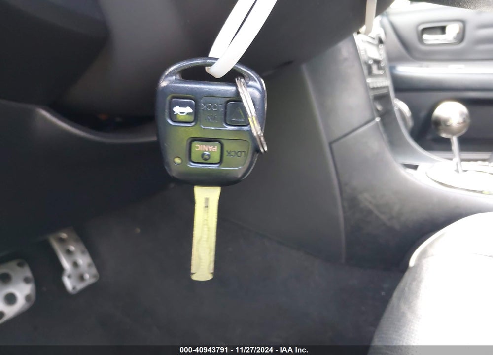 2004 LEXUS IS 300 VIN: JTHBD192940092978