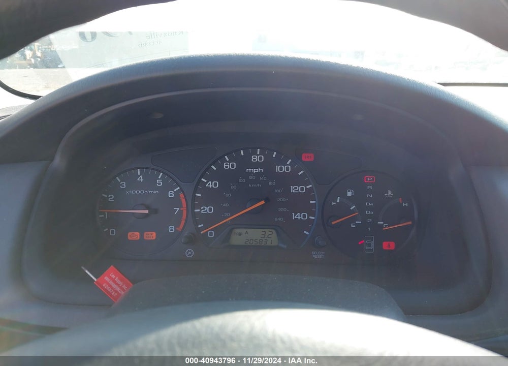 2000 HONDA ACCORD 2.3 LX VIN: 1HGCG6657YA136079