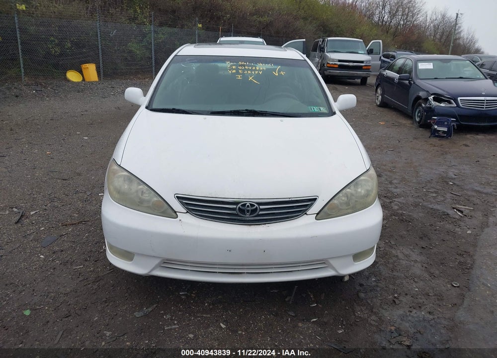 2005 TOYOTA CAMRY XLE VIN: 4T1BE30K25U535484
