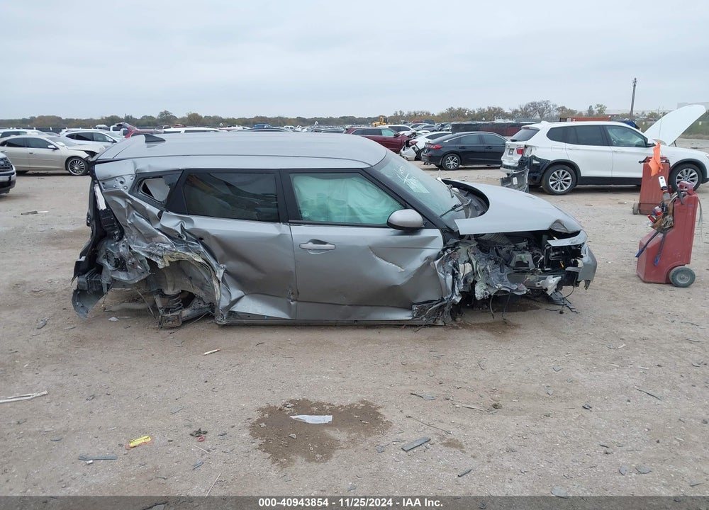 2023 KIA SOUL VIN: KNDJ23AU0P7880748