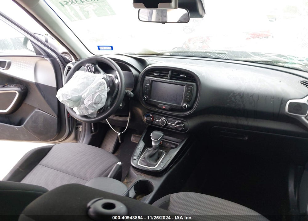 2023 KIA SOUL VIN: KNDJ23AU0P7880748