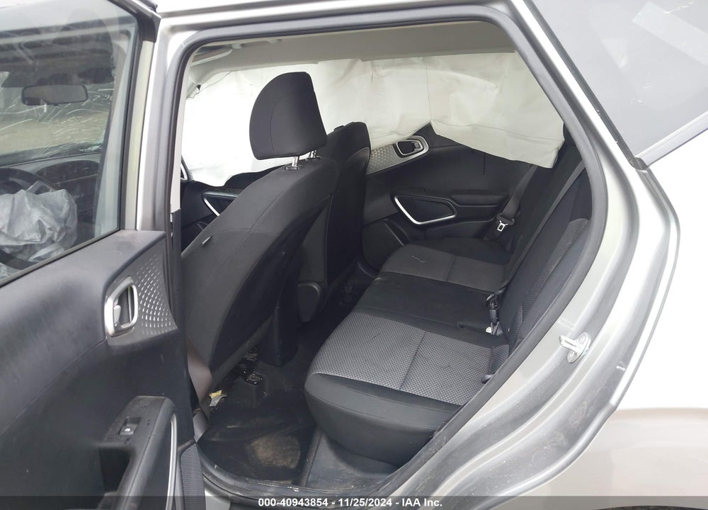 2023 KIA SOUL VIN: KNDJ23AU0P7880748