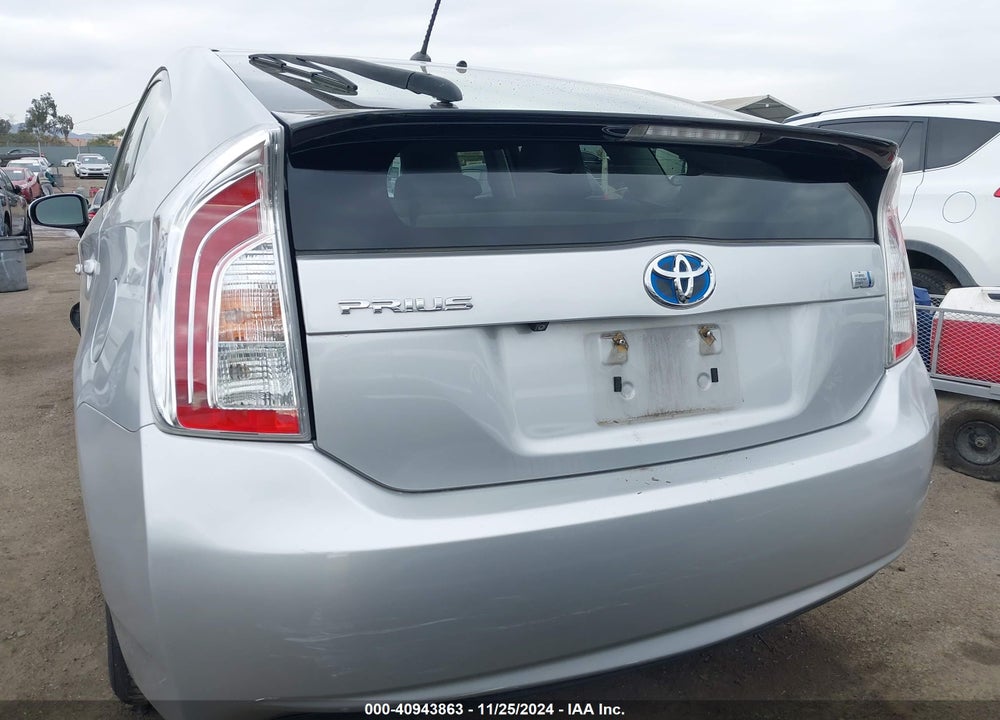 2015 TOYOTA PRIUS TWO VIN: JTDKN3DU3F0458259