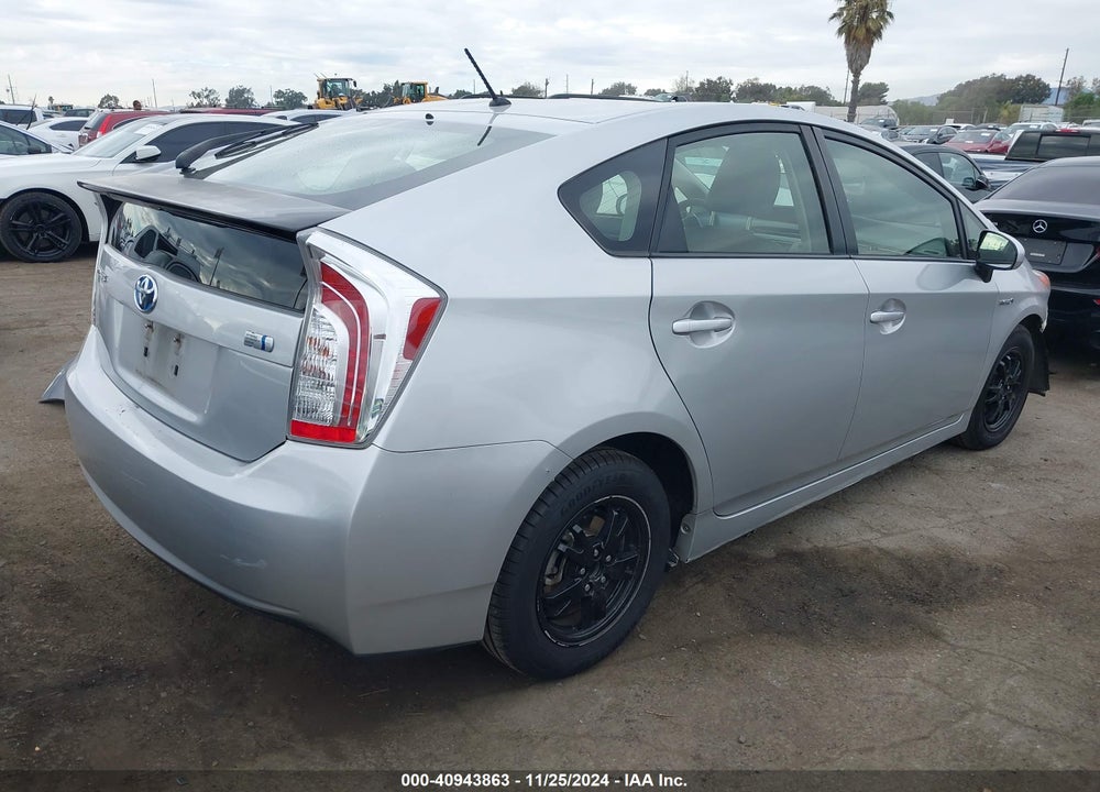 2015 TOYOTA PRIUS TWO VIN: JTDKN3DU3F0458259