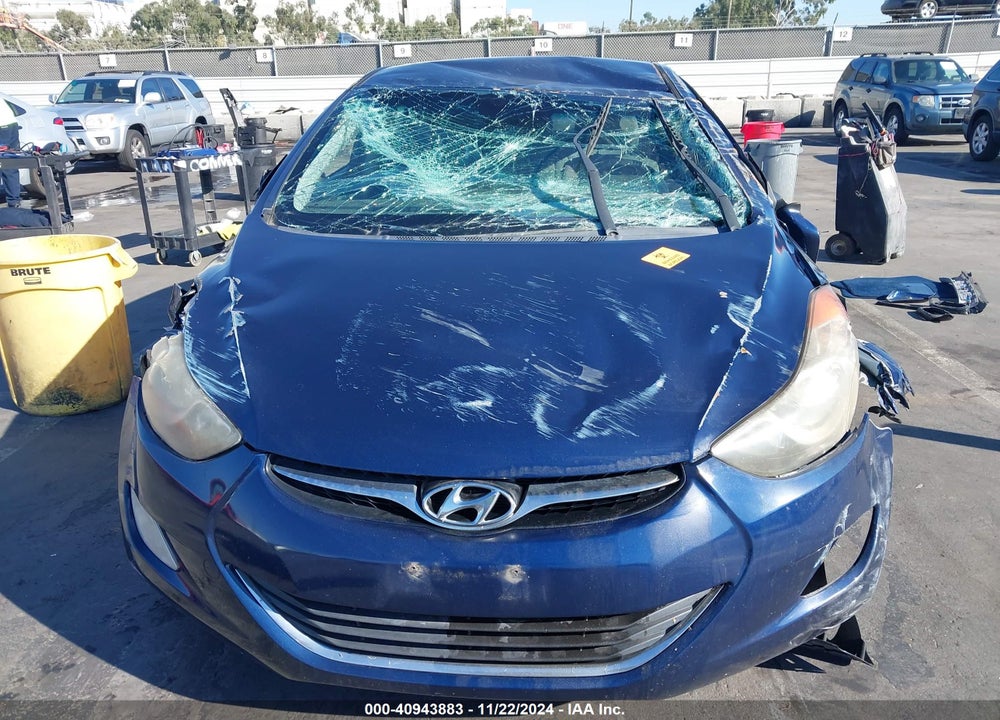 2013 HYUNDAI ELANTRA VIN: KMHDH4AE5DU711750