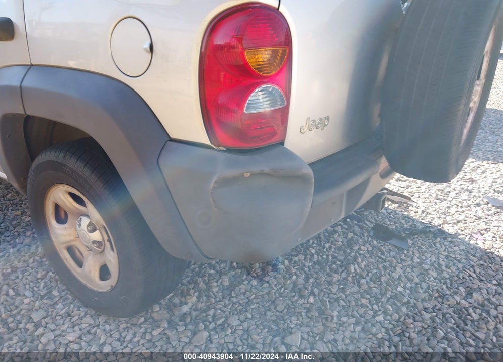 2004 JEEP LIBERTY SPORT VIN: 1J4GK48K64W111638