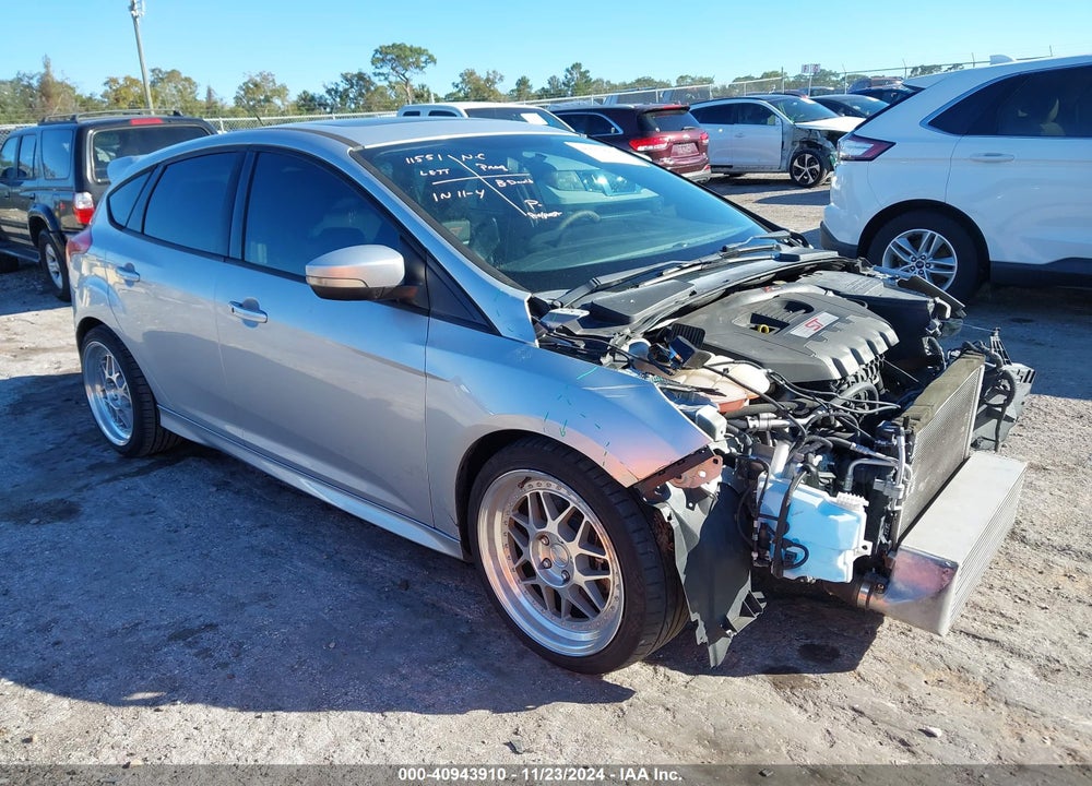 2013 FORD FOCUS ST VIN: 1FADP3L90DL305758