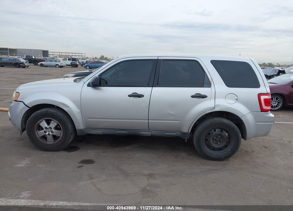 2010 FORD ESCAPE XLS VIN: 1FMCU9C74AKC04610