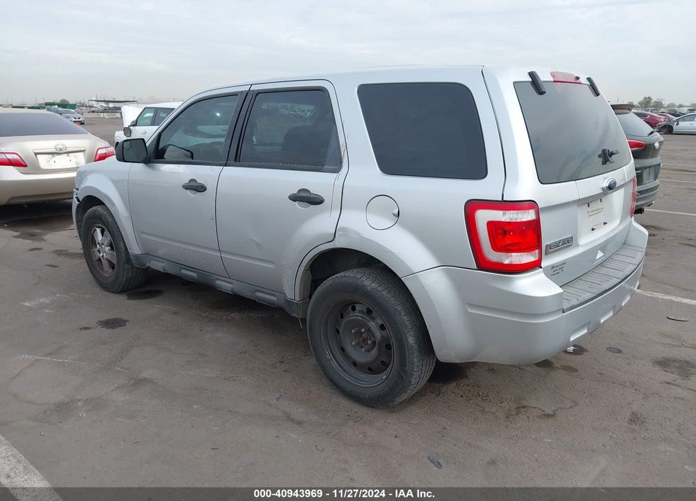 2010 FORD ESCAPE XLS VIN: 1FMCU9C74AKC04610