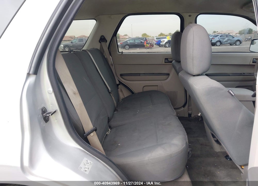 2010 FORD ESCAPE XLS VIN: 1FMCU9C74AKC04610