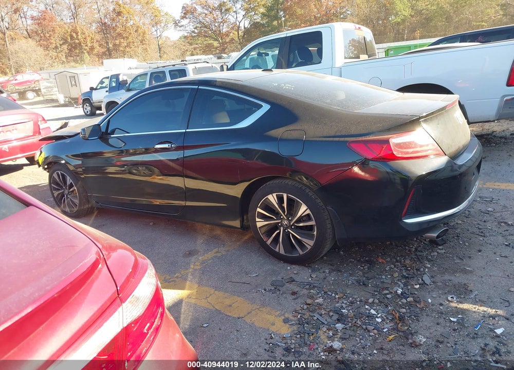 2017 HONDA ACCORD VIN: 1HGCT2B88HA003268