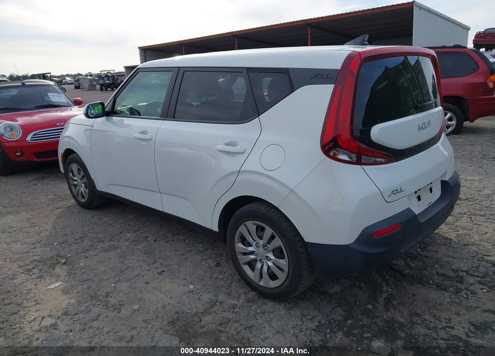 2022 KIA SOUL LX VIN: KNDJ23AU8N7157307