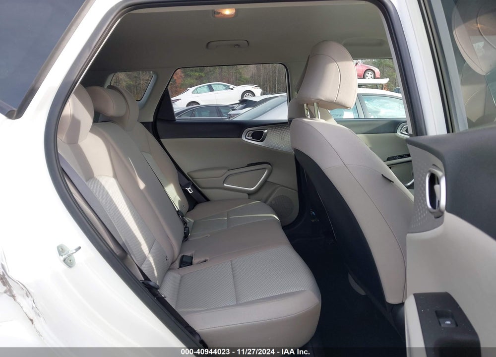 2022 KIA SOUL LX VIN: KNDJ23AU8N7157307