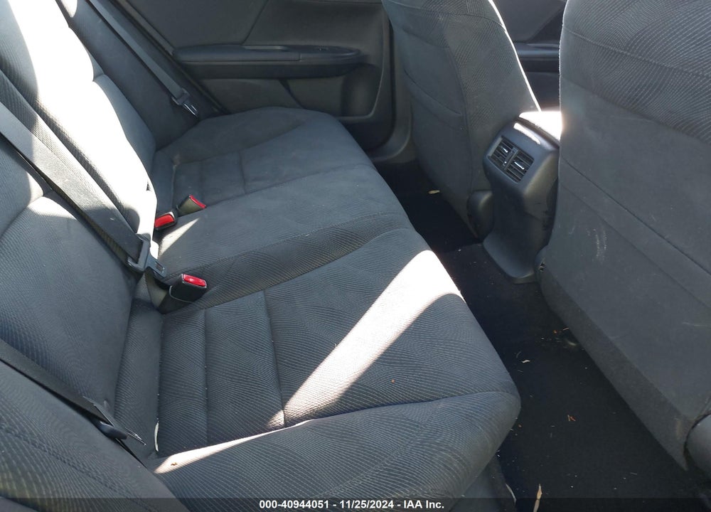 2017 HONDA ACCORD EX VIN: 1HGCR2F74HA237326