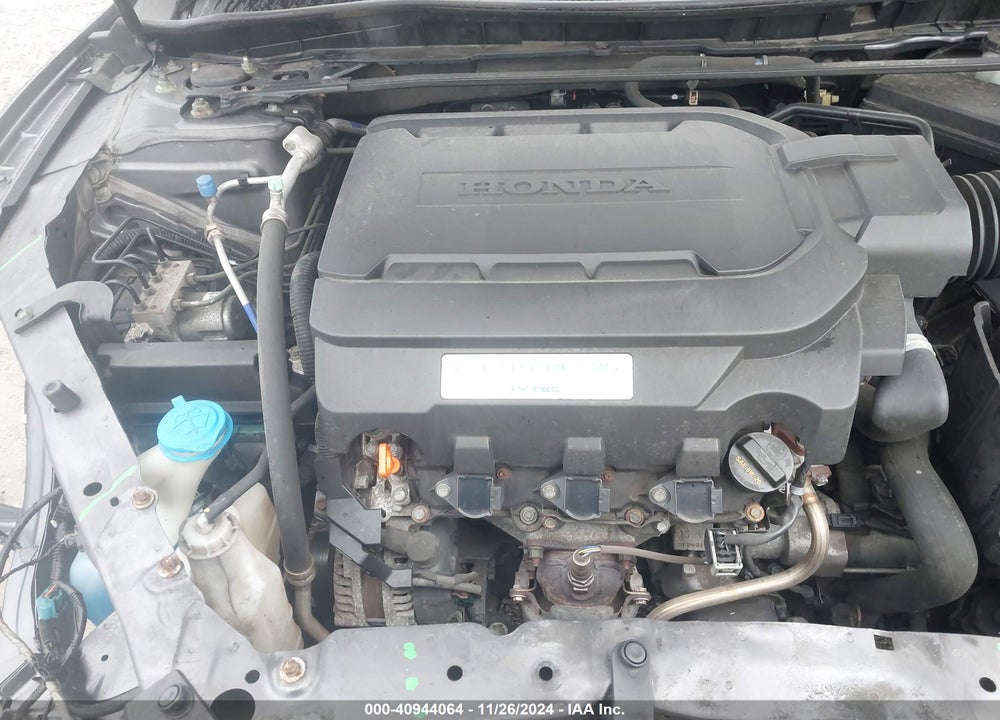 2015 HONDA ACCORD EX-L V-6 VIN: 1HGCR3F83FA014562