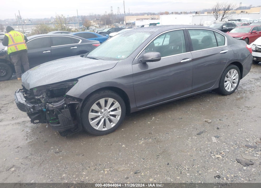 2015 HONDA ACCORD EX-L V-6 VIN: 1HGCR3F83FA014562