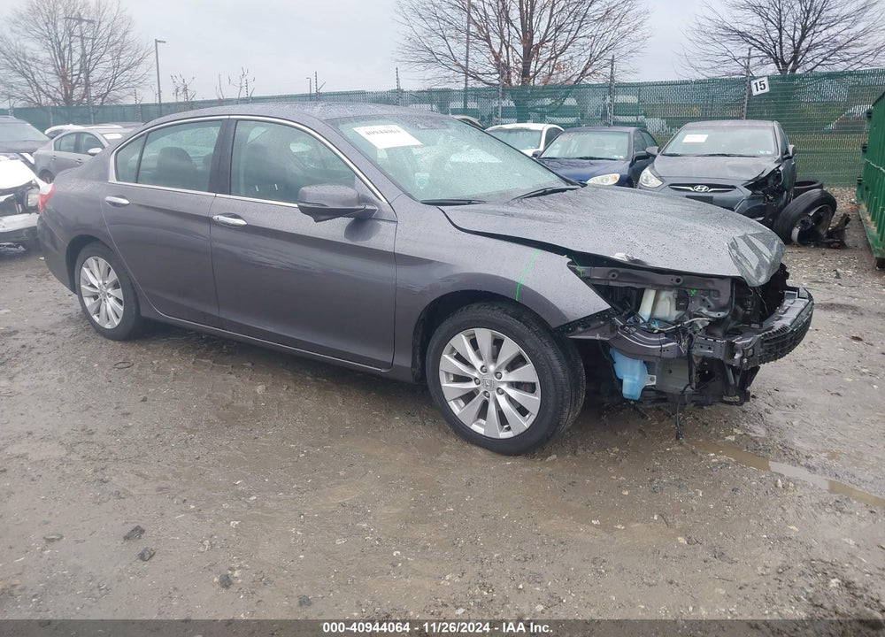 2015 HONDA ACCORD EX-L V-6 VIN: 1HGCR3F83FA014562