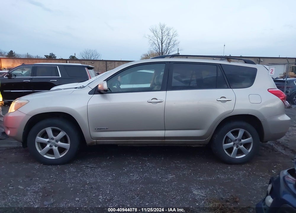2008 TOYOTA RAV4 LIMITED VIN: JTMBD31V885126775