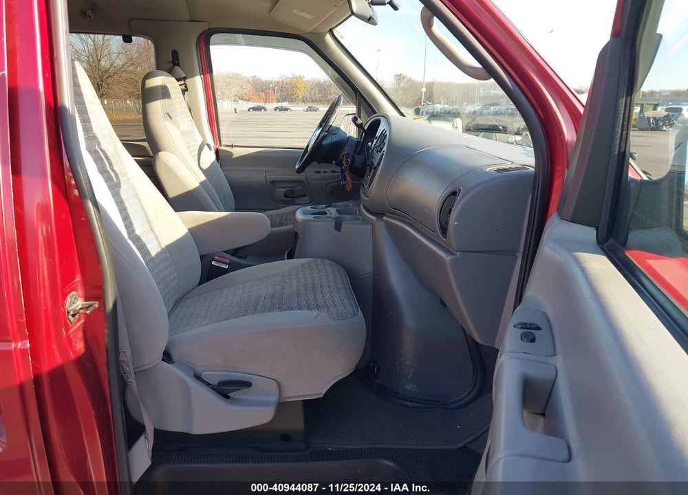 2001 FORD E-150 XL/XLT VIN: 1FMRE11L81HA08286