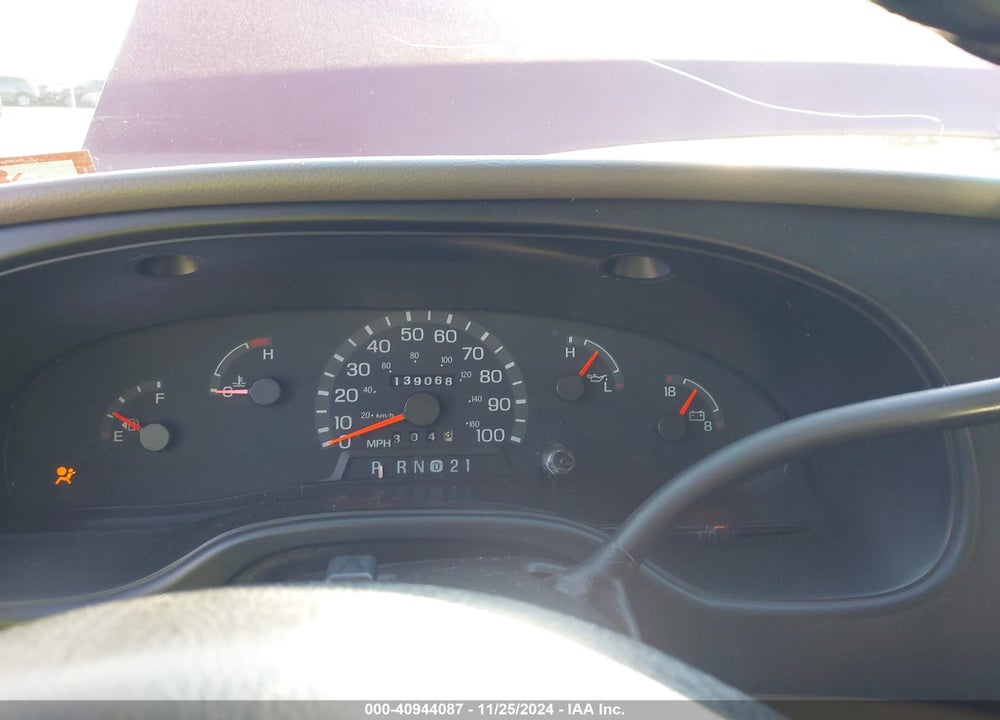 2001 FORD E-150 XL/XLT VIN: 1FMRE11L81HA08286