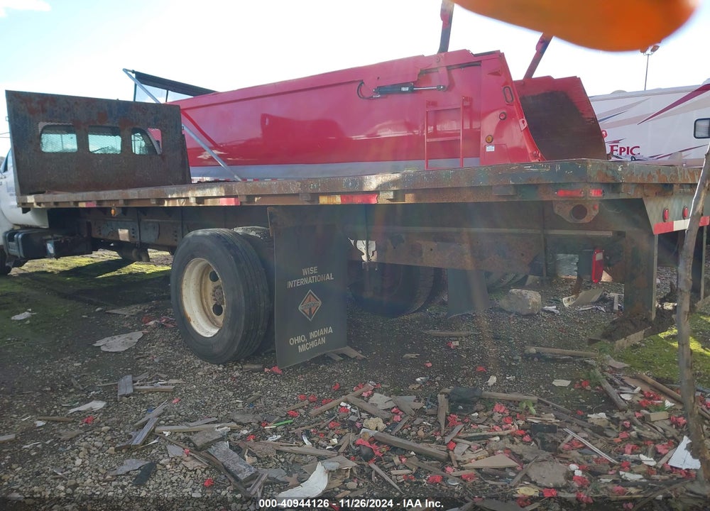 2000 FORD F-650 CHASSIS XL/XLT VIN: 3FDNF6589YMA30513