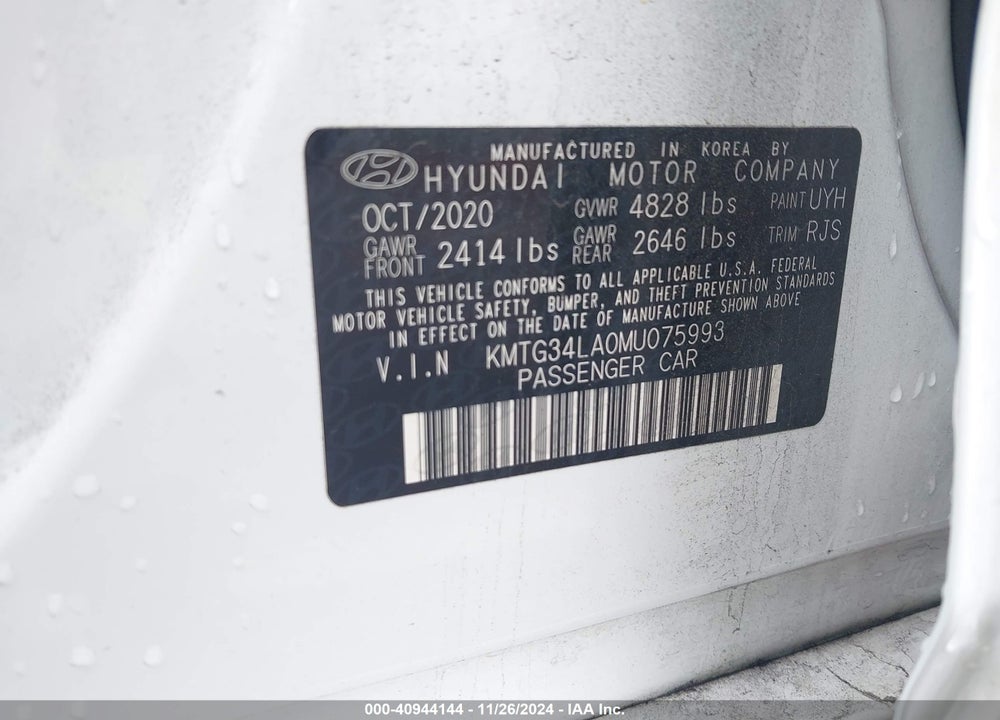2021 GENESIS G70 2.0T AWD VIN: KMTG34LA0MU075993