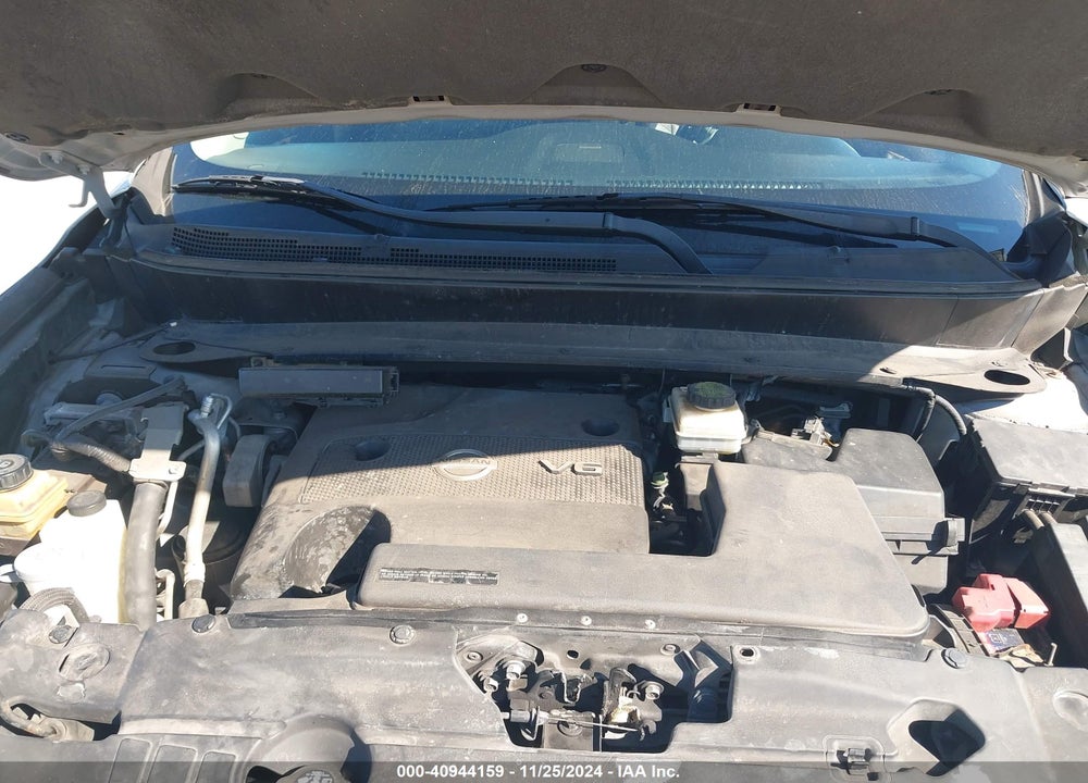 2014 PATHFINDER NISSAN  PLATINUM VIN: 5N1AR2MN0EC647110