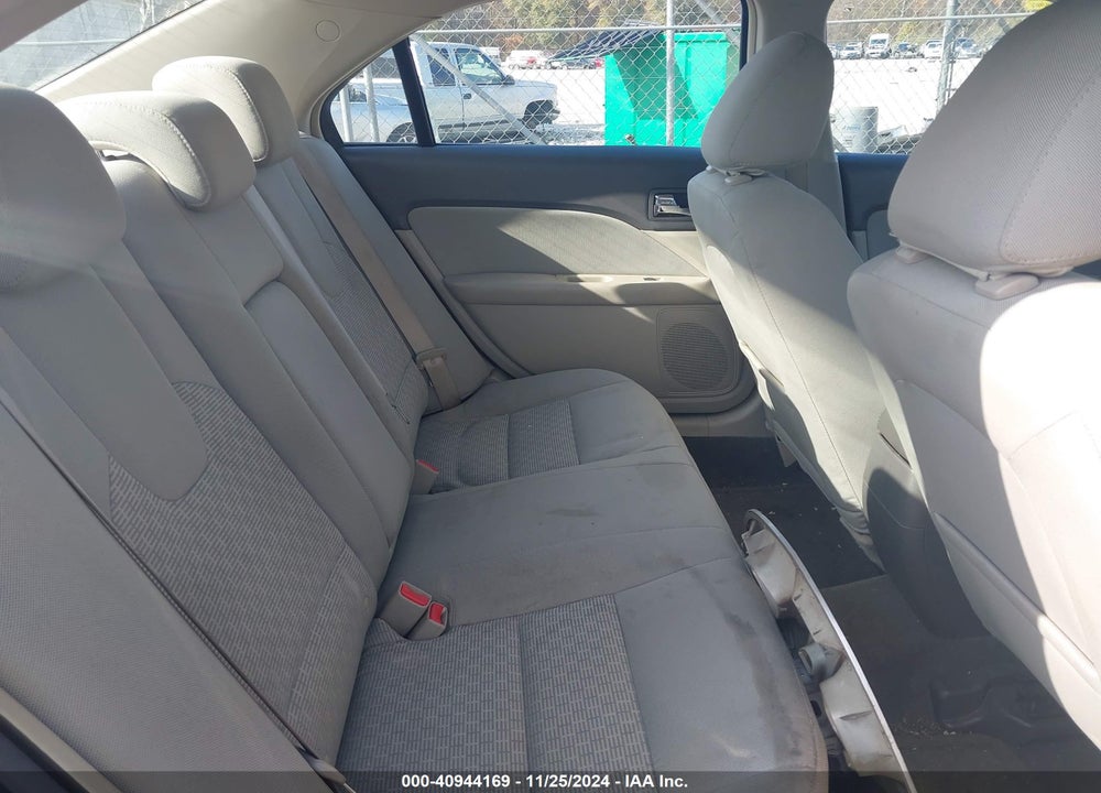 2010 FORD FUSION SE VIN: 3FAHP0HAXAR381200