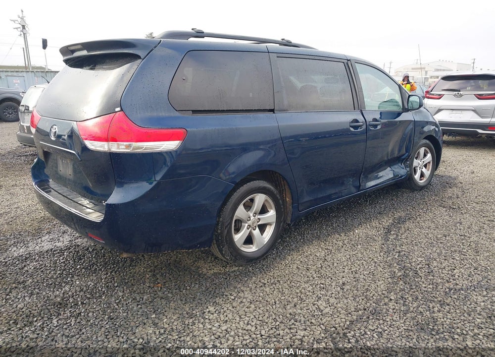 2011 TOYOTA SIENNA LE V6 VIN: 5TDKK3DC2BS024213