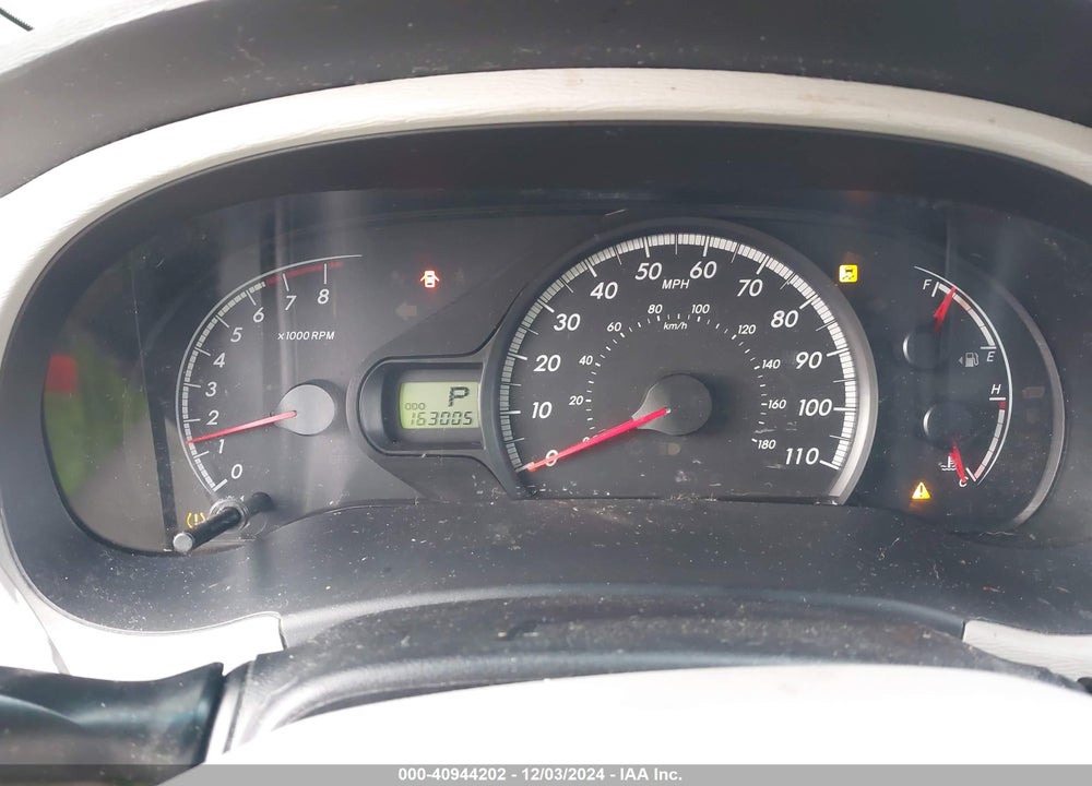 2011 TOYOTA SIENNA LE V6 VIN: 5TDKK3DC2BS024213