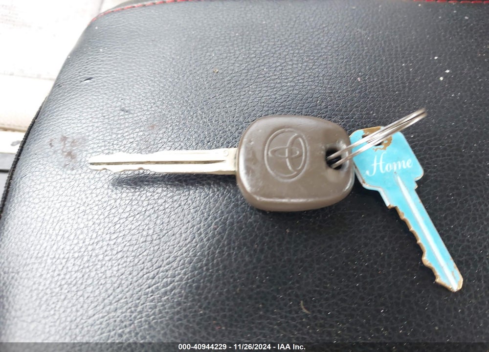 2012 TOYOTA CAMRY LE VIN: 4T1BF1FK0CU521556