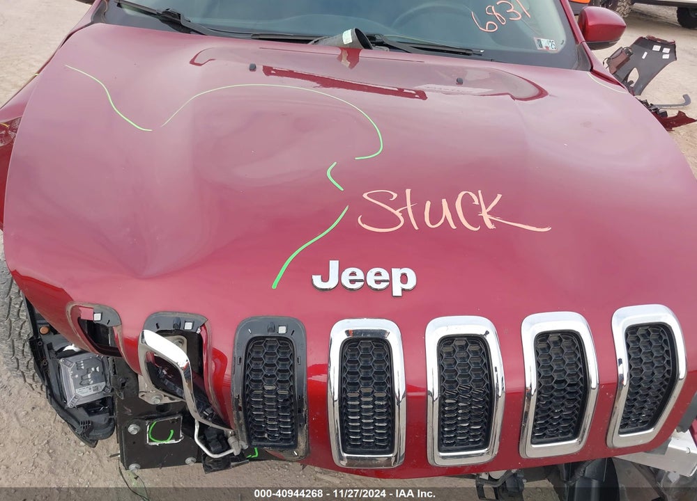 2017 JEEP CHEROKEE LATITUDE 4X4 VIN: 1C4PJMCBXHW656831