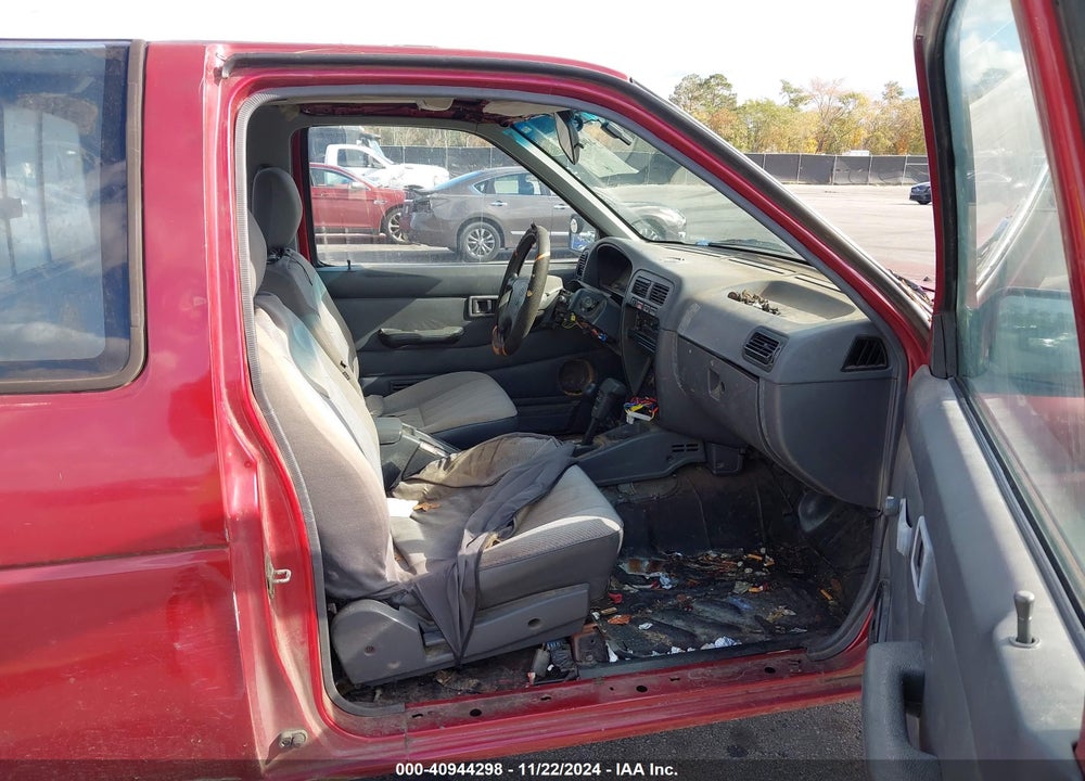 1994 NISSAN TRUCK KING CAB SE/KING CAB XE VIN: 1N6HD16YXRC421176