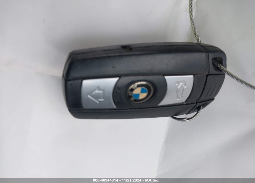 2009 BMW 328I VIN: WBAPH53539A438110